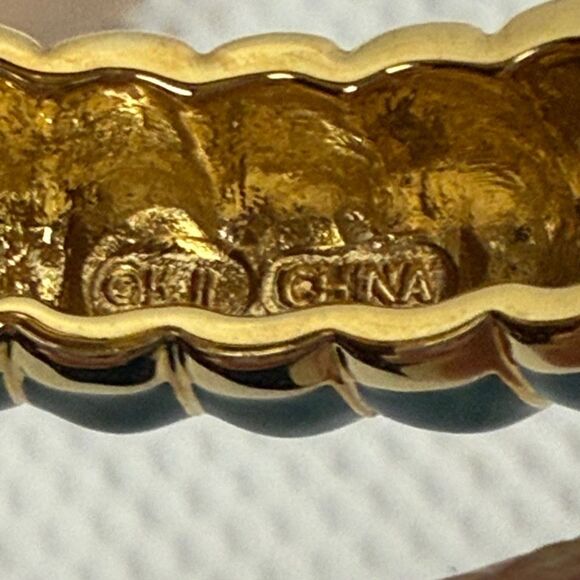 Kenneth Jay Lane Teal Raj Hinged Bangle Clamped Bracelet - Picture 5 of 13